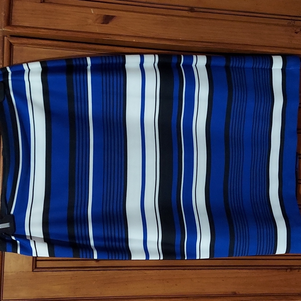 Striped pencil skirt